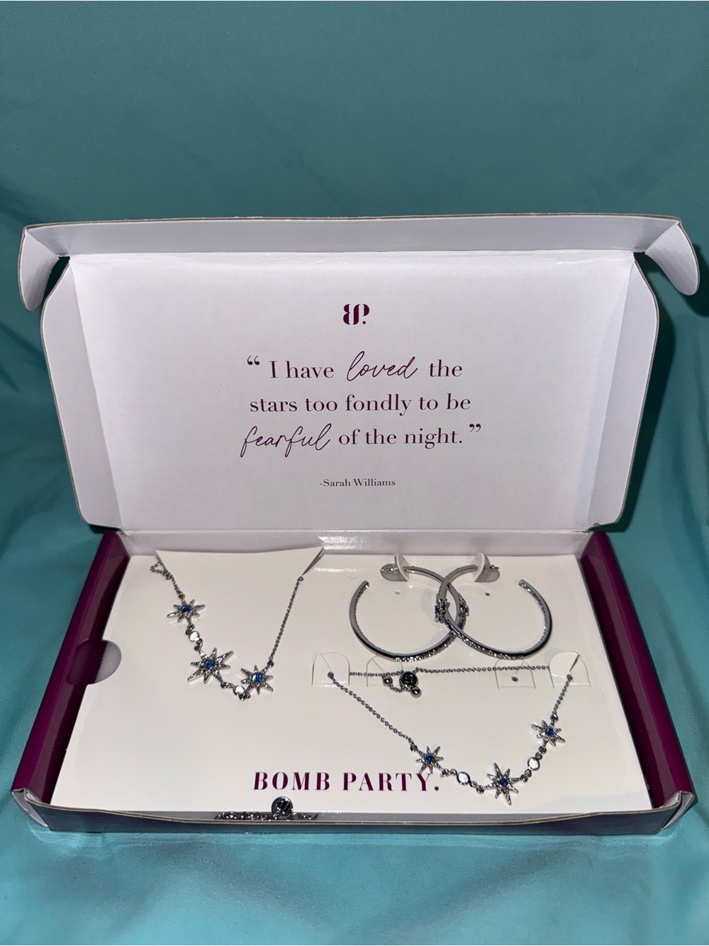 Bomb Party Silver Star Necklace and Hoop Earring Set - Silver